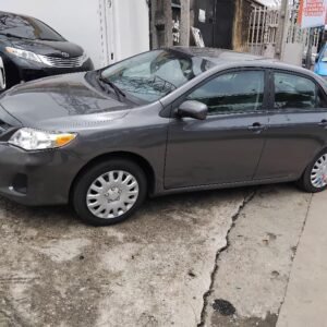 TOYOTA COROLLA 2012